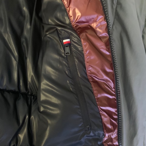Tommy Hilfiger metallic bubble jacket - Picture 8 of 8